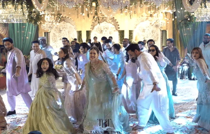 viral mehndi dance https://www.instagram.com/p/DGVzqTYIUXV/